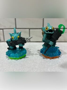 Skylanders Gill Grunt Lot of 2 Series 1 and 2 Activision Figurines